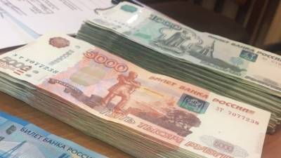 Банки ставят на рубль: обнаружена рекордная валютная дыра