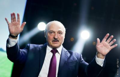 Лукашенко заявил, что экипаж Ryanair сам несколько часов не хотел улетать из Минска