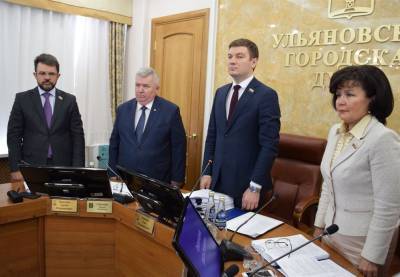 На должности заместителей главы Ульяновска утвердили Елену Черкас и Андрея Ворожецова