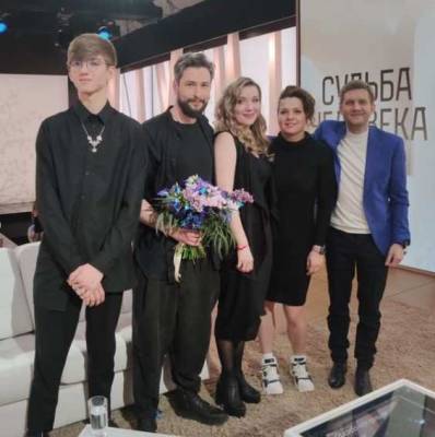 В студии «Судьбы человека» Онищенко сделал предложение Веденской: «Очень люблю тебя и твоих сыновей»