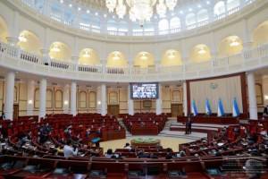 В Узбекистане оштрафуют за нарушения прав на свободный выбор языка