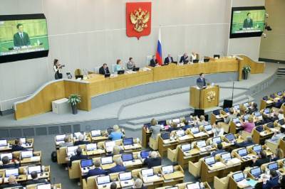 Госдума в третьем чтении приняла закон о запрете участия в выборах лицам, причастным к экстремистским организациям