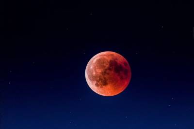 Суперлуние и лунное затмение – 26 мая: как провести этот день правильно