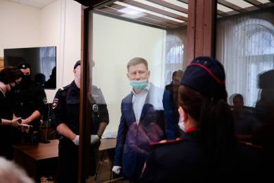 Суд оставил в СИЗО экс-губернатора Хабаровского края Фургала