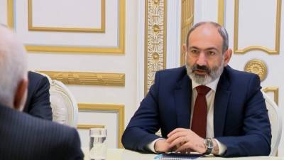 Пашинян заявил главе МИД Ирана о напряженной ситуации на границе Армении и Азербайджана
