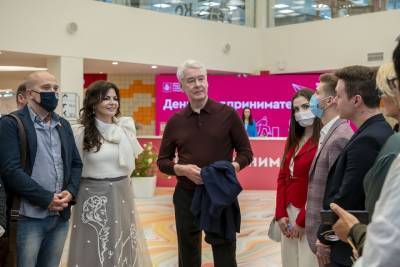 Сергей Собянин предложил бизнесу Москвы создать план по защите клиентов от COVID-19
