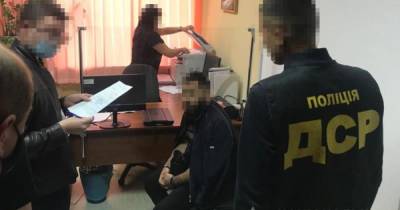 Санкции СНБО против "криминальных авторитетов": 10 злоумышленников депортировали (2 фото)