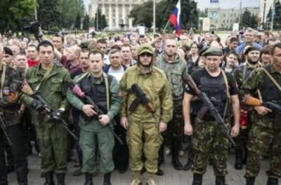 Стало известно, сколько платят боевикам на Донбассе. ФОТО