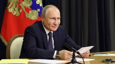 Путин: госконтракты на военные корабли и воздушные суда должны быть выполнены в срок