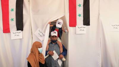 В связи с высокой явкой выборы в Сирии продлили до полуночи