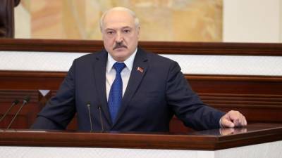 «Информационная война»: Как Лукашенко отреагировал на обвинения Запада после ЧП с Ryanair