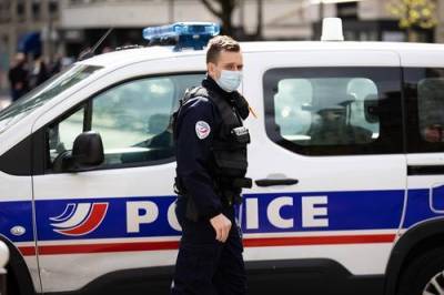Посольство проверяет информацию СМИ о задержании во Франции четырех выходцев из России