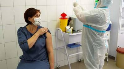В МОЗ назвали количество побочных реакций среди вакцинированных украинцев