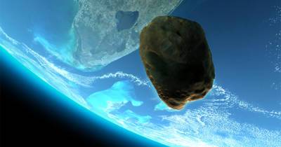 К Земле летят два потенциально опасных астероида с Эйфелеву башню - ren.tv - Париж - Нью-Йорк