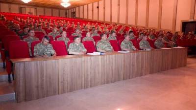 В войсках Нахчыванского гарнизона проведены очередные занятия по командирской подготовке (ФОТО/ВИДЕО)