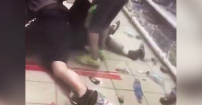 "Отдай бутылки!": Россиянин забрался под кассу в супермаркете, устроил погром и умер