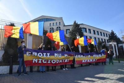 «Коней на переправе не меняют»: молдавские политреалии накануне выборов