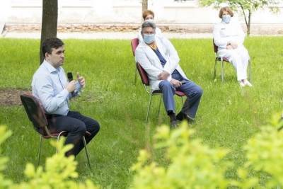 Губернатор Ивановской области обсудил с врачами ГКБ №4 ситуацию с COVID-19