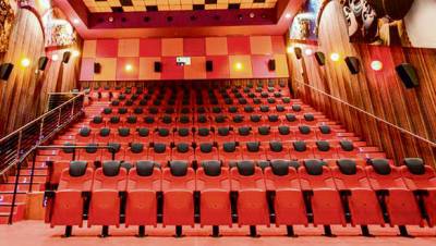 В Израиле вновь заработали кинотеатры: сколько это стоит и как попасть на сеанс