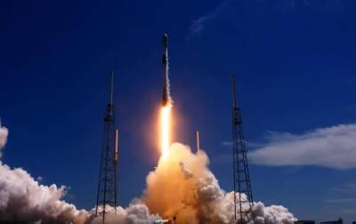 SpaceX вывела на орбиту очередные 60 интернет-спутников