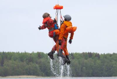 В Выборгском районе Ленобласти прошла тренировка по спасению людей с участием авиации