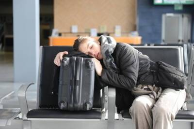 На что имеют право жители Мурманской области при задержке рейсов в аэропорту