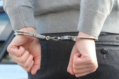 В Липецке вынесли приговор полицейским, вымогавшим взятку у наркодилеров