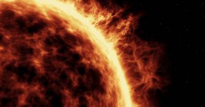 Почему атмосфера Солнца в сотни раз горячее его поверхности: ученые нашли ответ