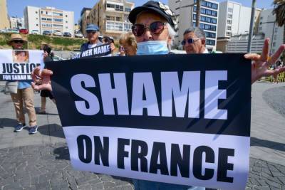 Французский посол получил выговор за «государство апартеида»