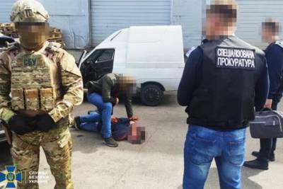СБУ задержала торговавшего оружием нацгвардейца в Черкассах