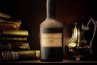 Одну из последних бутылок вина императора Наполеона продали за $30 тысяч