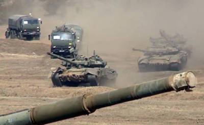 В России объяснили переброску новых военных подразделений к границе с Украиной