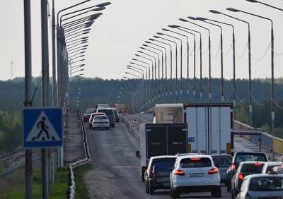 Росгвардейцы сняли женщину с моста через Оку в Касимове