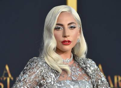 Леді Гага вразила прихильників відвертим фото у бікіні