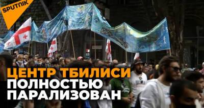 Протесты в Грузии против ГЭС "Намахвани": улицы Тбилиси перекрыты