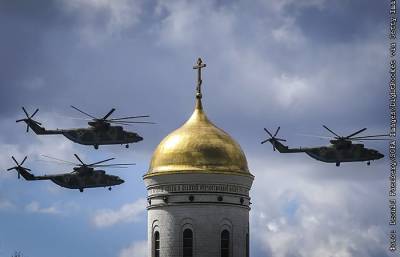 Путин заявил, что России нужно больше военно-транспортных самолетов и вертолетов