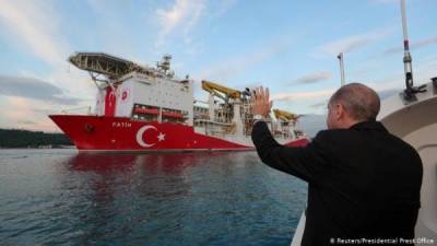 Турция открыла нефтяные месторождения на востоке и западе страны