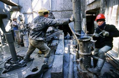 СК начал проверку по факту явления "грифон" на нефтескважине
