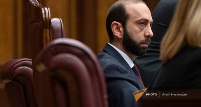 Арарат Мирзоян призвал коллег потребовать от Азербайджана возвращения военнослужащих