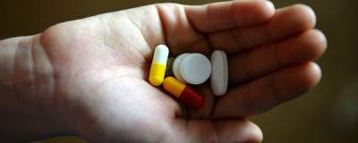 Волгоградские медики стабилизировали двух школьниц, отравившихся неизвестными таблетками