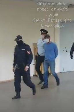 В Петербурге арестован подельник экс-охранника Стивена Сигала