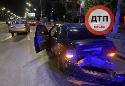 В Киеве произошло серьезное ДТП с участием такси