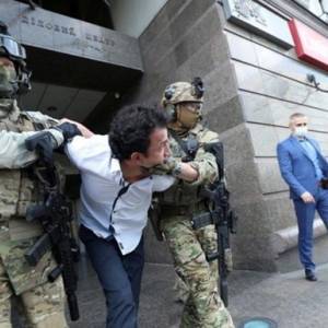 Захватчика киевского банка отправили на принудительное лечение