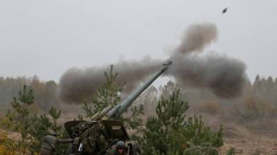 ВС Украины провели артиллерийские учения на границе с Крымом