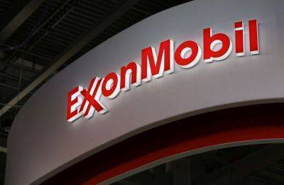 Экоактивисты пытаются повлиять на стратегию Exxon Mobil