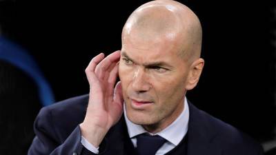 Зидан официально покинул пост тренера "Реала"