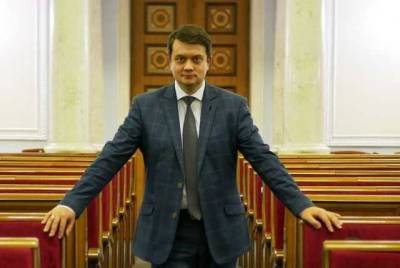 Банковая ищет повод уволить спикера Разумкова, «ломающего стратегию по второму сроку Зеленского»