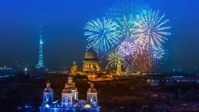 Под «Гимн великому городу»: Петербург отмечает 318-й день рождения