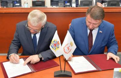 Подписано соглашение о сотрудничестве между Заксобранием Нижегородской области и Гордумой