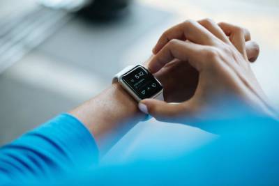 Разработчики Meizu об «умных» часах Meizu Watch: «Для работы целый день достаточно 15 минут зарядки»